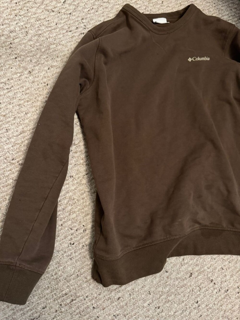 Columbia sweatshirt